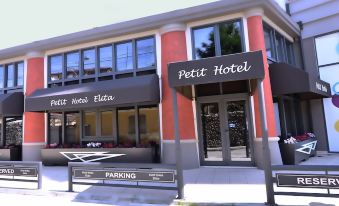 Petit Hotel Elita