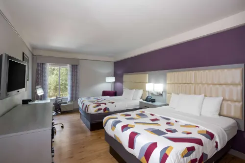 La Quinta Inn & Suites by Wyndham Mobile - Daphne