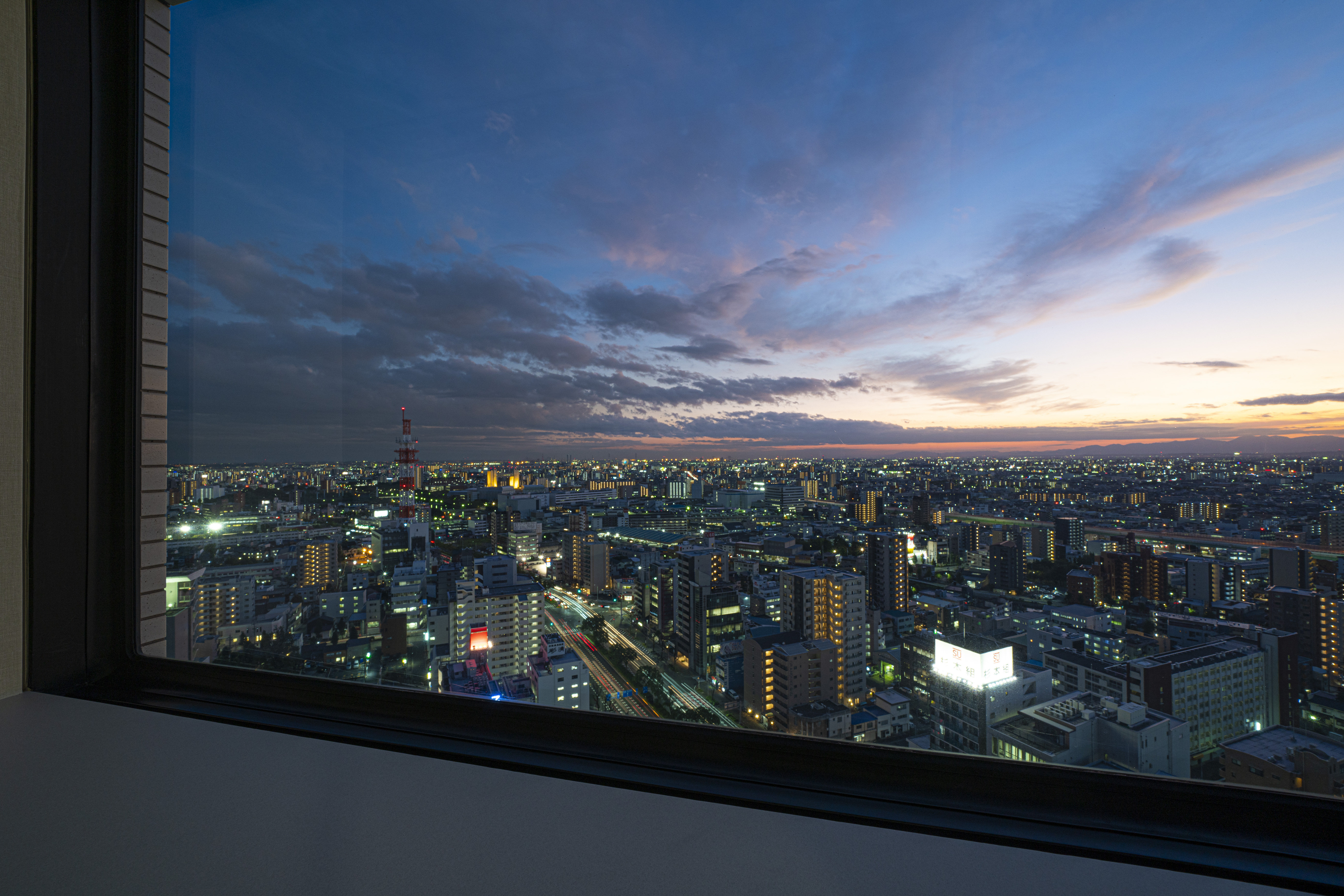 1张大床甄选角落高层房