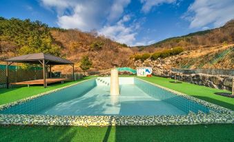 Hadong Sky Little Kids Pool Villa Pension