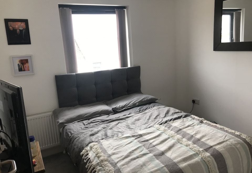 Impeccable Two Bedroom Apartment in South Belfast - Housity