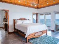 Beautiful 3 Story 8,000 Sq Ft Oceanside Mansion Hoteles en Cliftons
