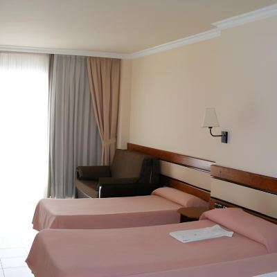 Standard Triple Room (2 Adults + 1 Child)