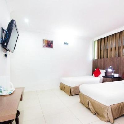 Bilik Kembar Mewah Kupon OYO 443 Crystal City Hotel