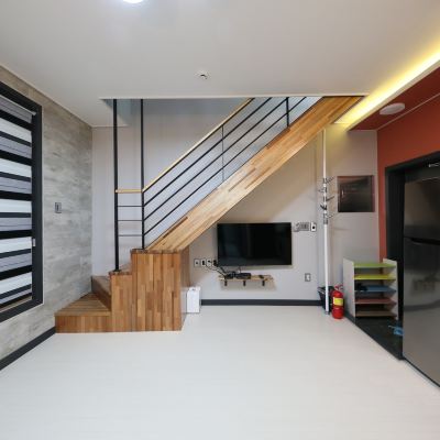 Room 303 (Medium Two-Room Duplex Terrace) 보령(대천) 이글스파크펜션 쿠폰