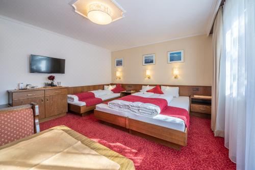 带阳台的三人房