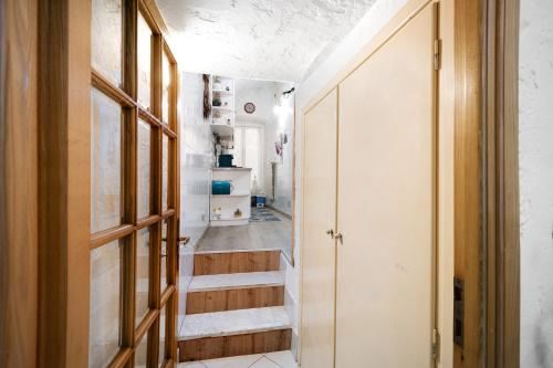 高级一卧室带阳台公寓