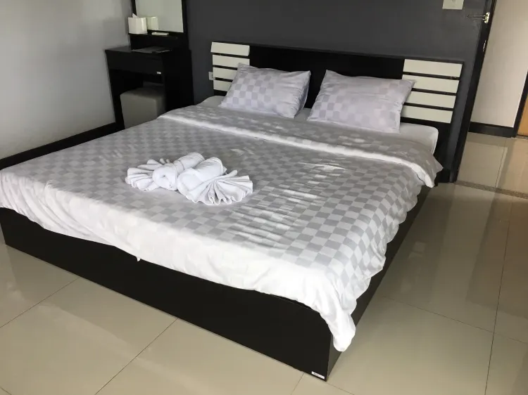 Standard Double Bed Room (2 Floor Building Middle Building)