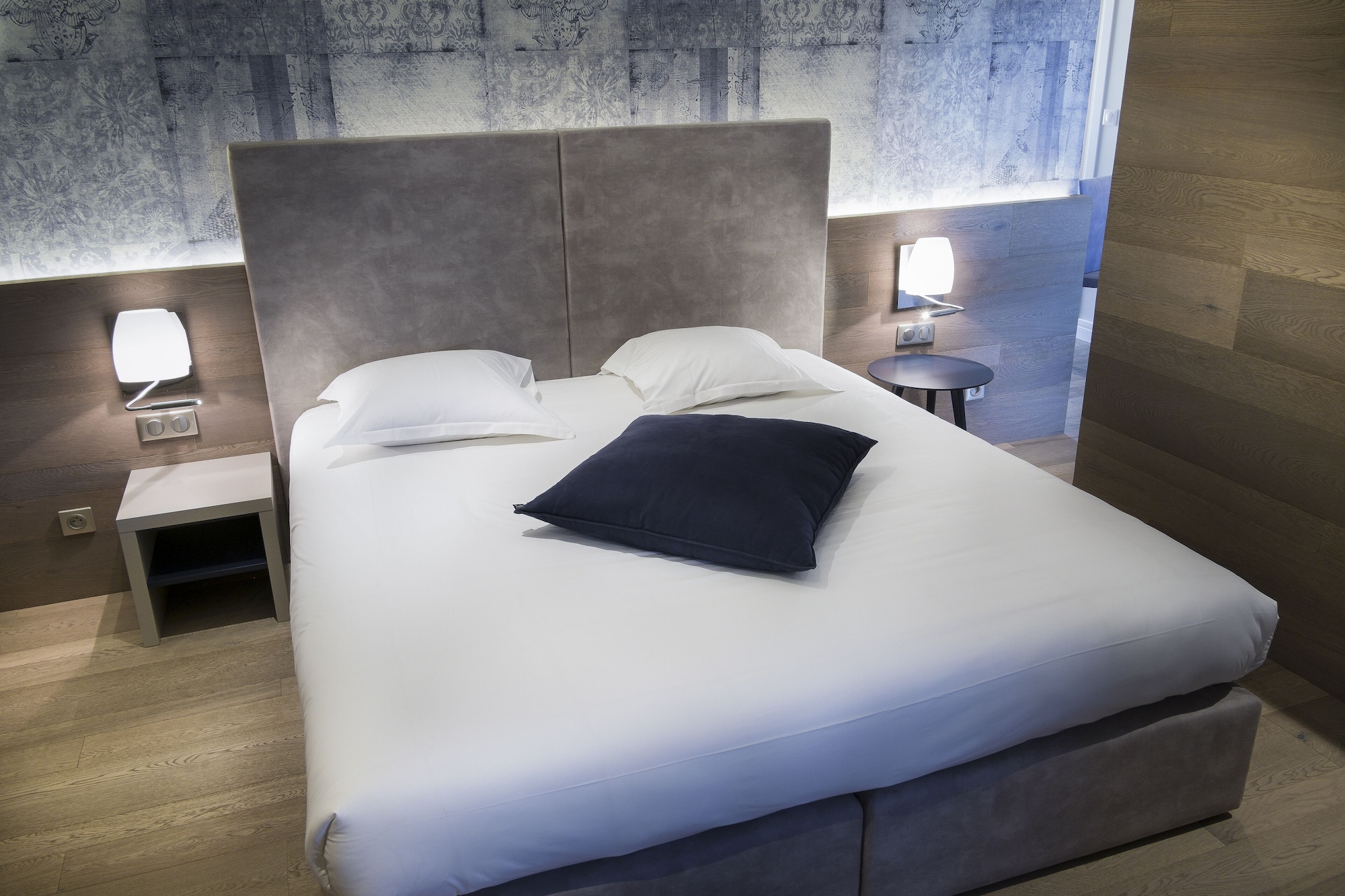 带公园景观的高级套房