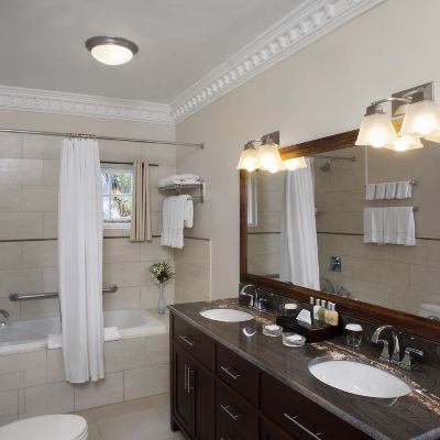 Six-Bedroom Garden View Villa Half Moon Promo Code