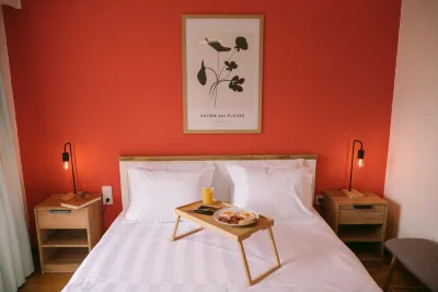 Niouvola 11 Hotels in 