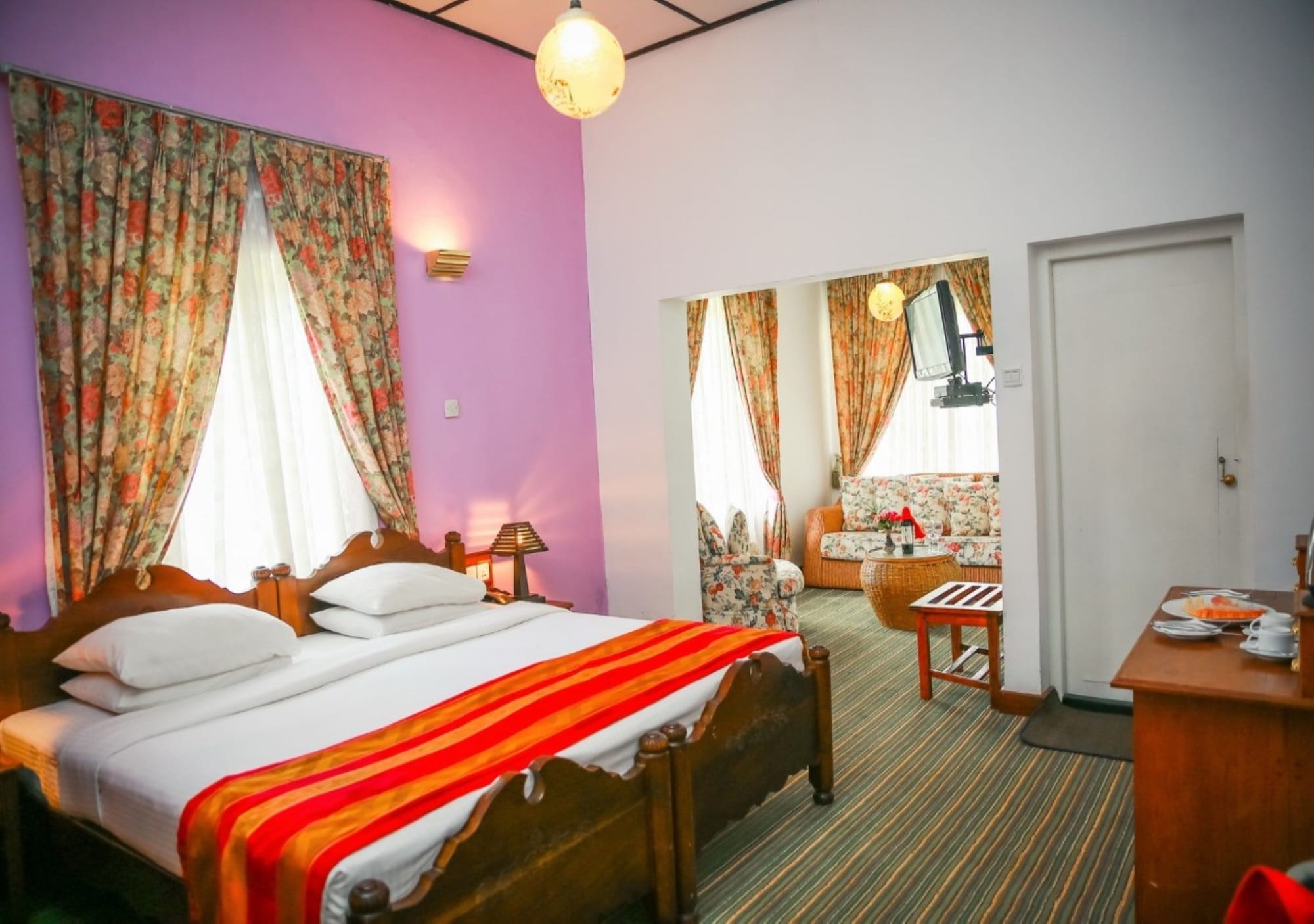 标准双床房， 1 间卧室， 浴缸