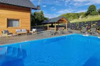 Holiday Home in Wi Niowa with Pool and Forest Hotels in 