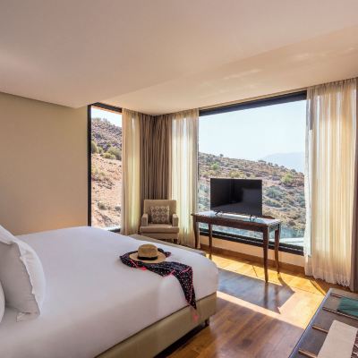 Senior Suite, 1 Bedroom, Lake View Widiane Promo Code