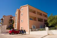 Villa Midea โรงแรมใน