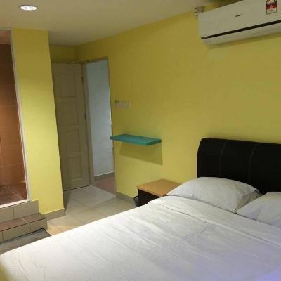 Economy Double Room Queen Kupon Miri Budget Inn
