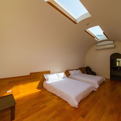 Signature Quadruple Room Caves B&B Promo Code