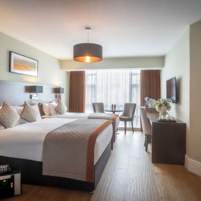 Executive Twin Room Glenroyal Hotel Promo Code