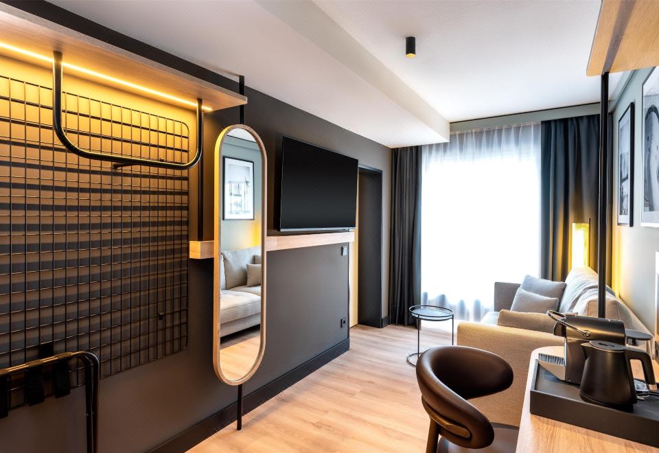 Radisson Hotel Düsseldorf City CenterSuperior Triple Room