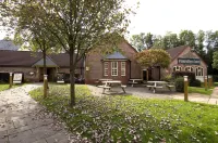 Premier Inn Bridgend (M4, J35) Отели в г. 