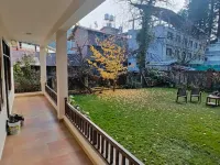 Hotel Rising Star with Garden with Private Parking Near to Mall Road