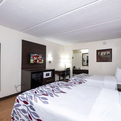 Deluxe Two Full Beds Poolside Room Non smoking