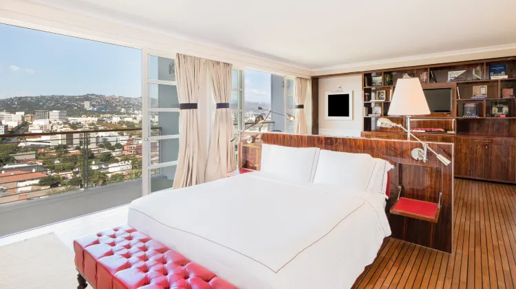 カメオ ビバリーヒルズ 部屋