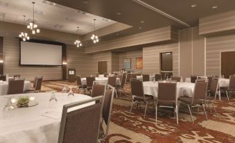 Embassy Suites by Hilton Akron Canton Airport