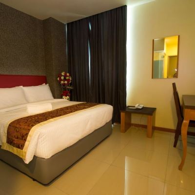 Bilik queen mewah Kupon Prince 33 Hotel