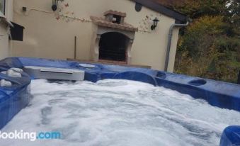 Le Petit Secret - Housity