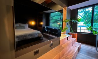 Mystic Luxury Lofts - Housity