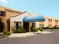 All Seasons Inn & Suites Smithfield Providence Hotels in 