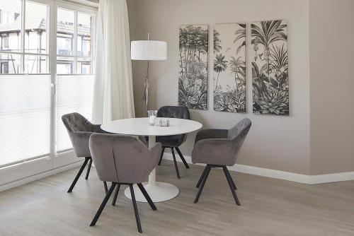 Techts Strandhaus Two-Bedroom Apartment With Balcony