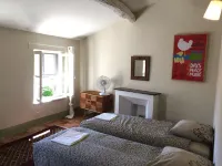 Village house in the center of Lourmarin Hotels in Lourmarin