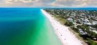 Ami Beaches & Img in 5 Miles•Kid Amenities Galore•Heated Pool•Shaded Pool Patio!