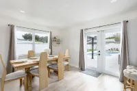 Heated Safe Family Pet Friendly Pool Home Near the Beaches Sleeps 12 Fire Pit
