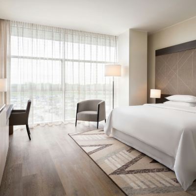 豪華特大床間 - 豪華特大床間 喜來登米蘭馬爾彭薩機場酒店及會議中心優惠