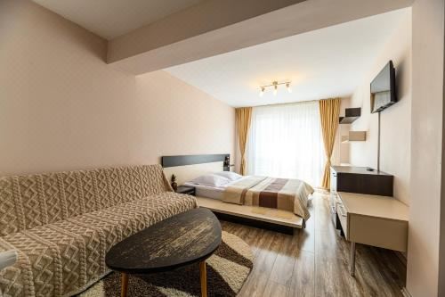 三人房（带独立浴室）