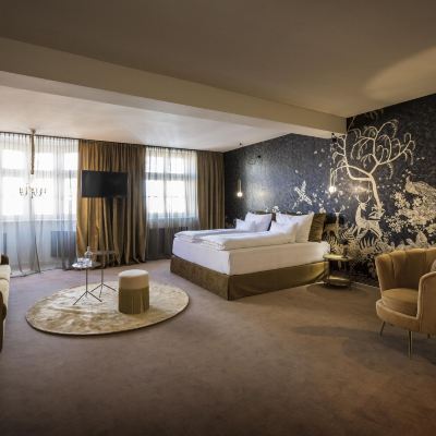 Golden Roof Suite Altstadthotel Weisses Kreuz Promo Code