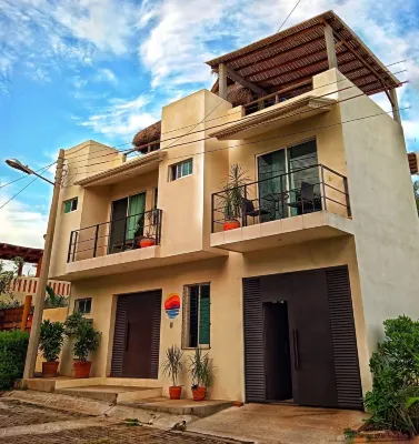 Carri Surf Studio Hotels in 
