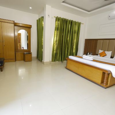Deluxe Room Dhanshree Resort Promo Code