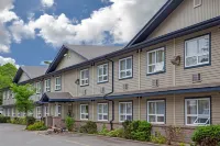 Super 8 by Wyndham Sault Ste Marie on