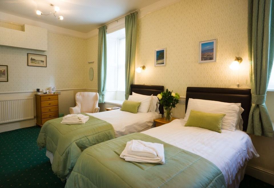 底楼超级特大床或双床房2