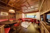 Ruster Resort
