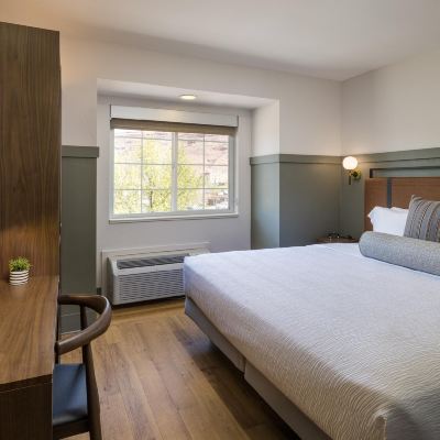 King Room-Non-Smoking River Canyon Lodge Promo Code