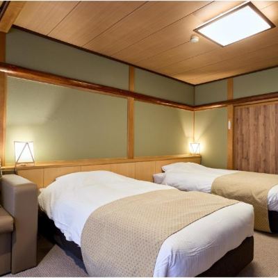 2 Twin Rooms, Living Room & Semi Open-Air Hot Spring Bath (Sakura Type) 水上山荘 クーポン