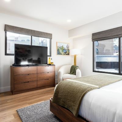 One-Bedroom Room Main & Sky Promo Code