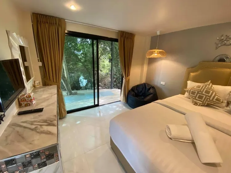 ห้องสวีทพร้อมวิวคลอง