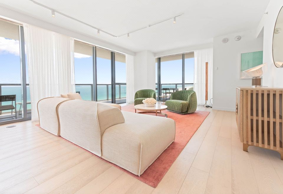 奢華海濱3.5臥室套房，高樓層，陽臺