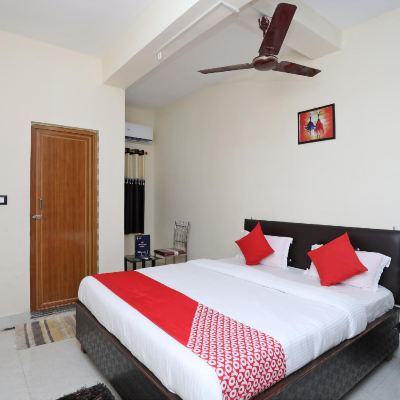 Classic Double or Twin Room OYO 14505 Regal Stays Promo Code